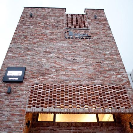 Guest House Brick Csedzsu Kültér fotó